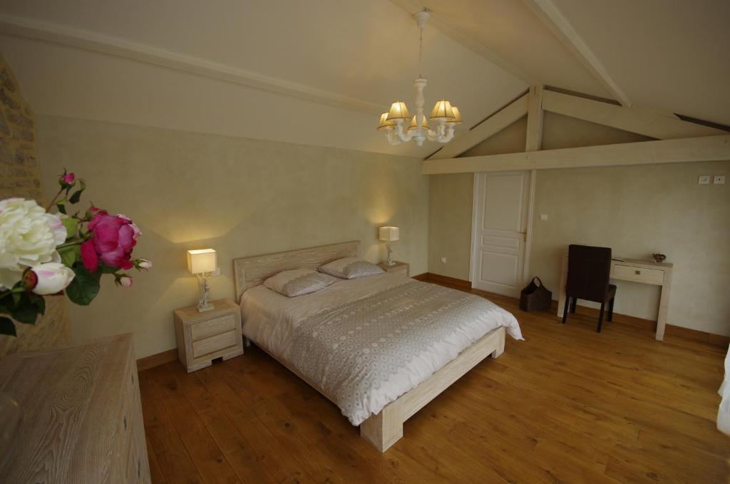 Le Clos Du Murier Chassignelles Room photo